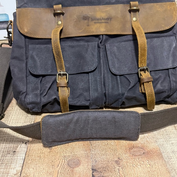 James Avery invitational retired rare hard to find messenger bag - Picture 7 of 16